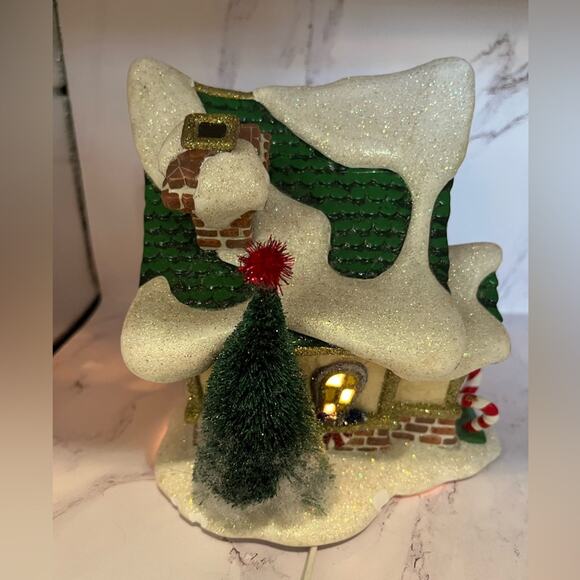 Department 56 vintage light up gingerbread house - Picture 4 of 16